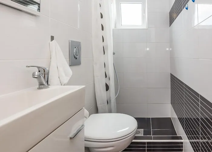 Ivanusevic 1 By Interhome *