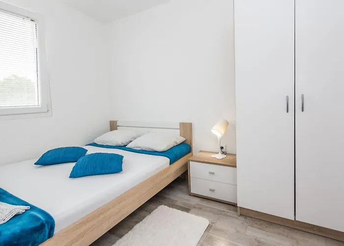 Ivanusevic 1 By Interhome *