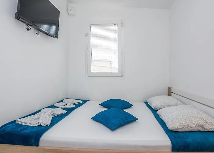 Ivanusevic 1 By Interhome Апартаменты *